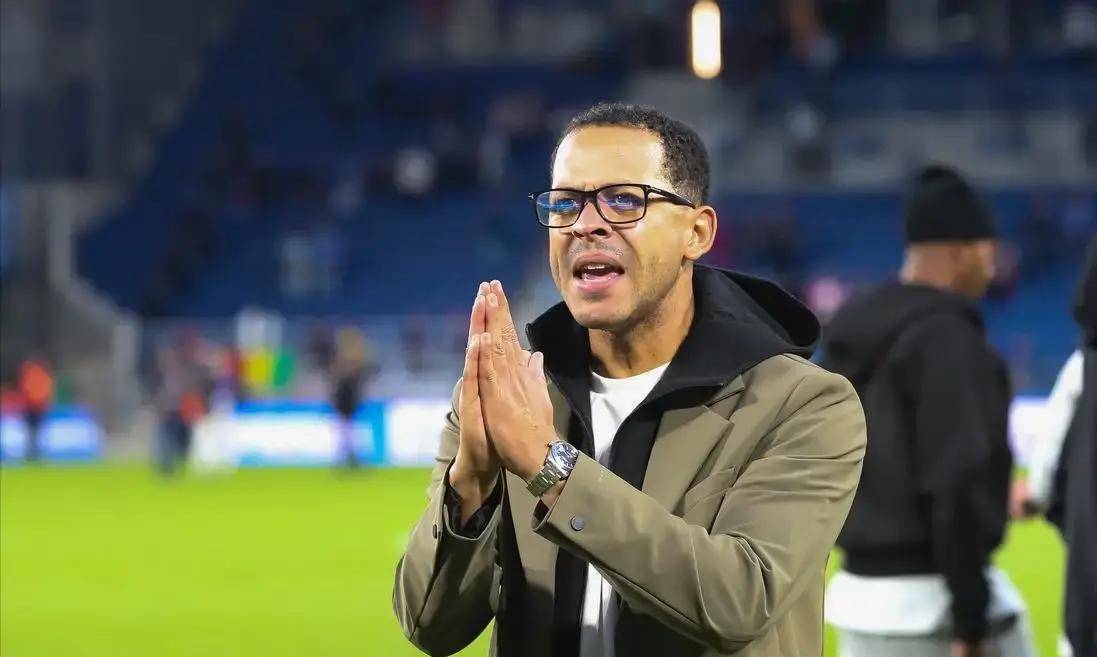 世界杯竞猜-富勒姆成黑马！切尔西德比战迎大考，曼联换帅赛程添变数